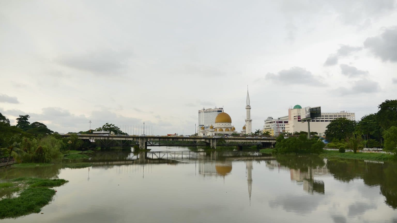 Kurangkan Maju (‘Reduce Moving Forward’)