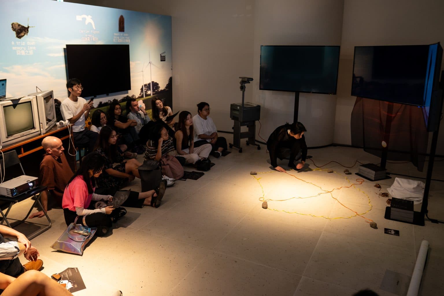 Pave Your Path: Sweet Loss  -Joint Virtual-Physical Performance- Pave Your Path: 甜蜜的損失 聯合線上現場表演