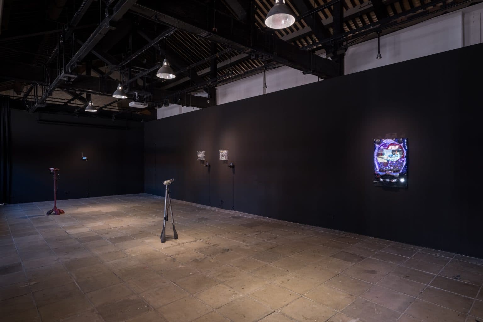 Janne Schimmel: Story Machines, Case Mods and Ghost Horses 雅內．希梅爾：整鬼整馬