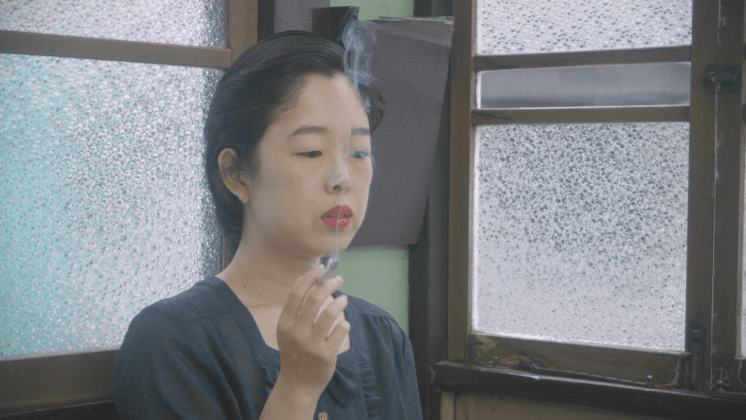 The Narrow Road to the Deep Sea, Part II: The Smoking Lady 通向深海的狹道，第二章：吸煙的女人