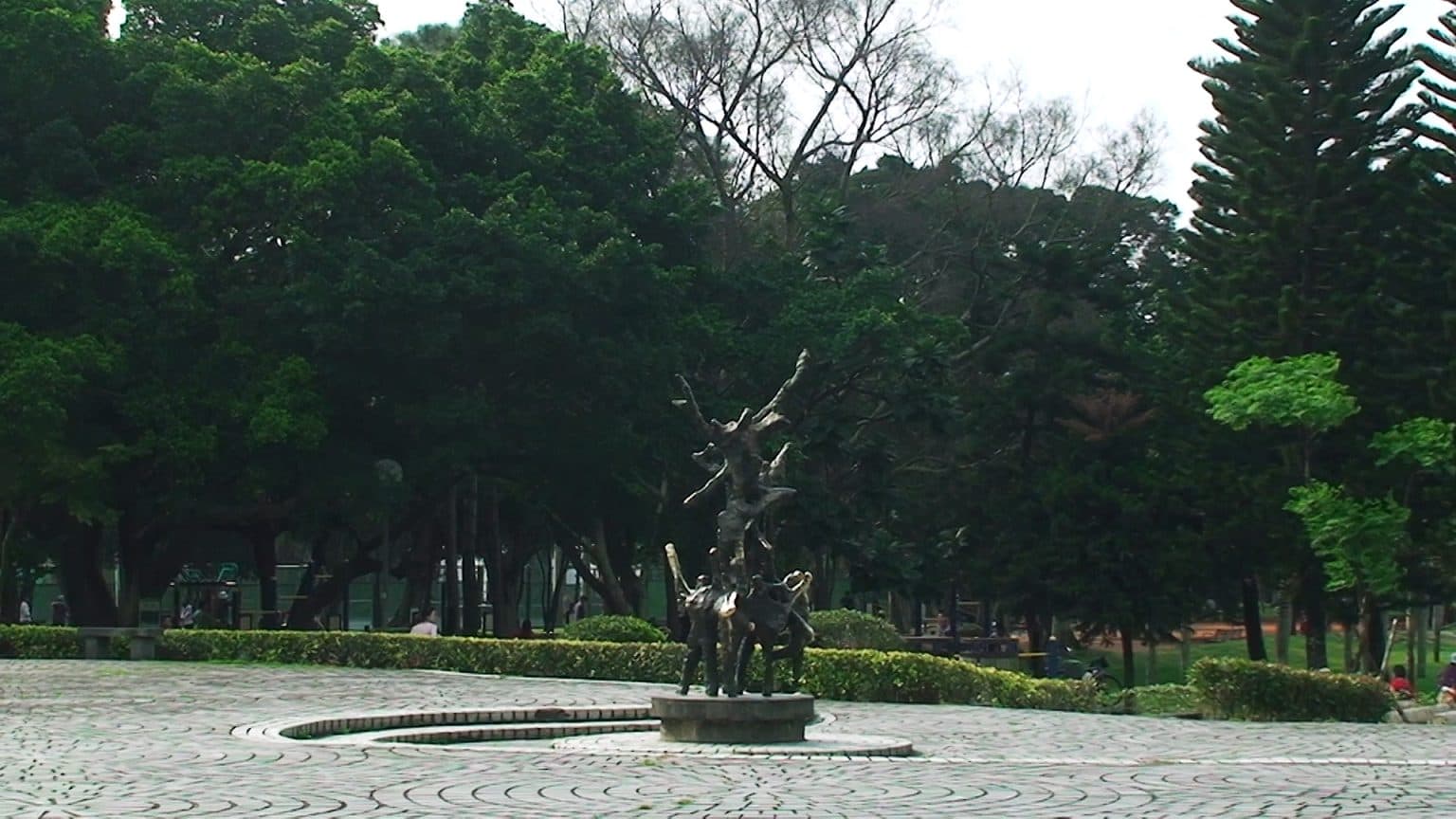 An Old Place 一樣的地方