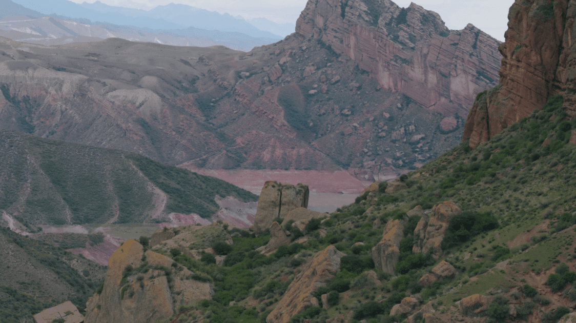 The Mountains 群山