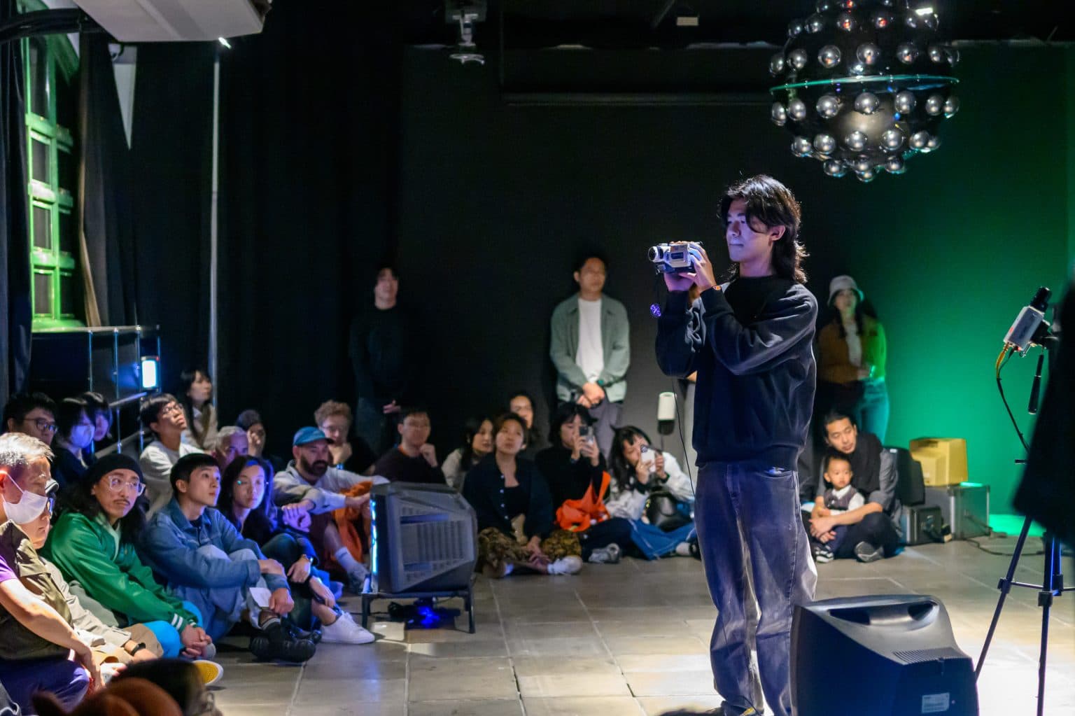 Wong Pak Hang: Site Seeing | Opening Performance - A Blink Sequence 黃百亨:眼前 | 開幕表演:A Blink Sequence